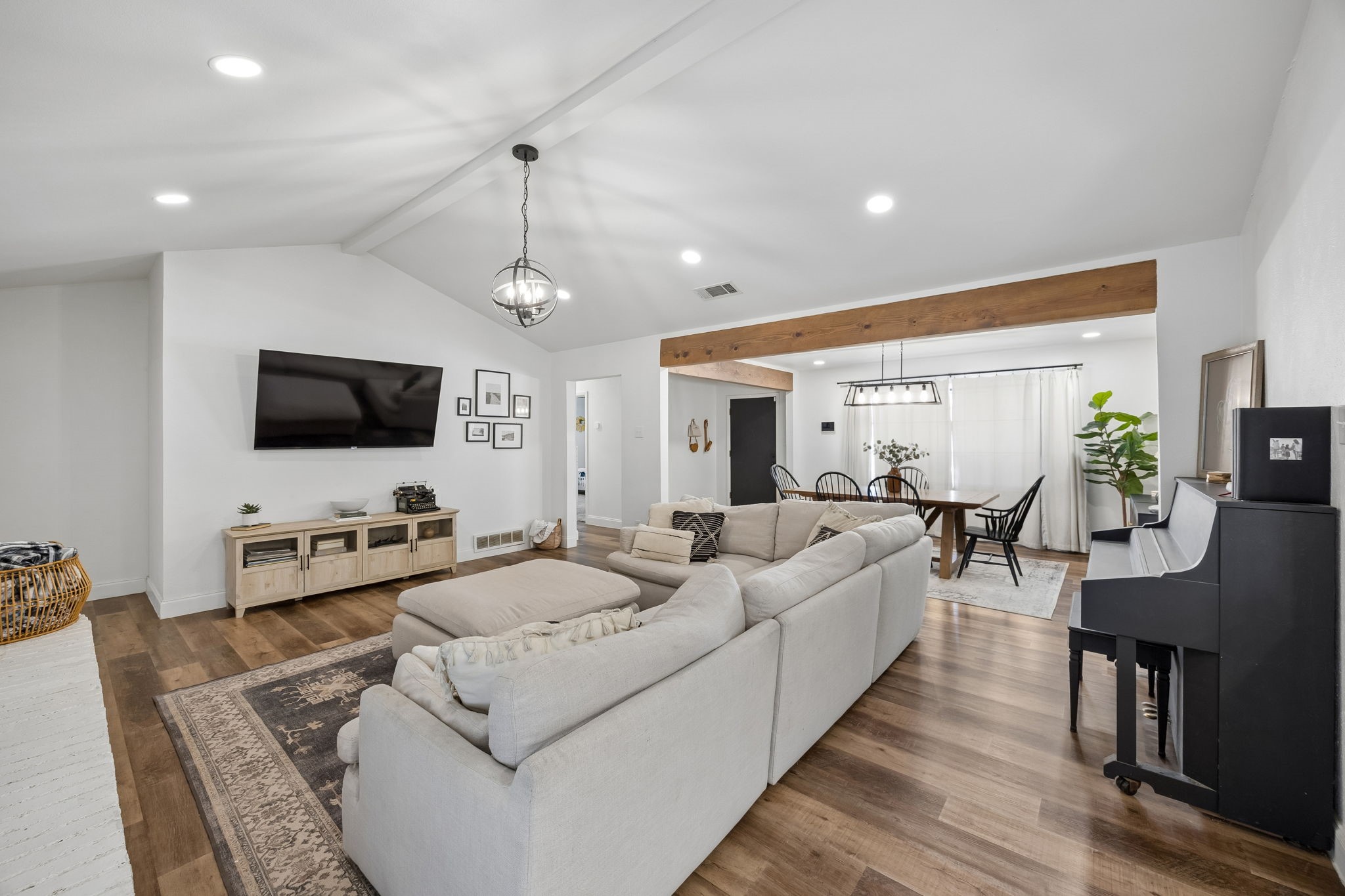 812 Prestwick Street Bedford TX 76022