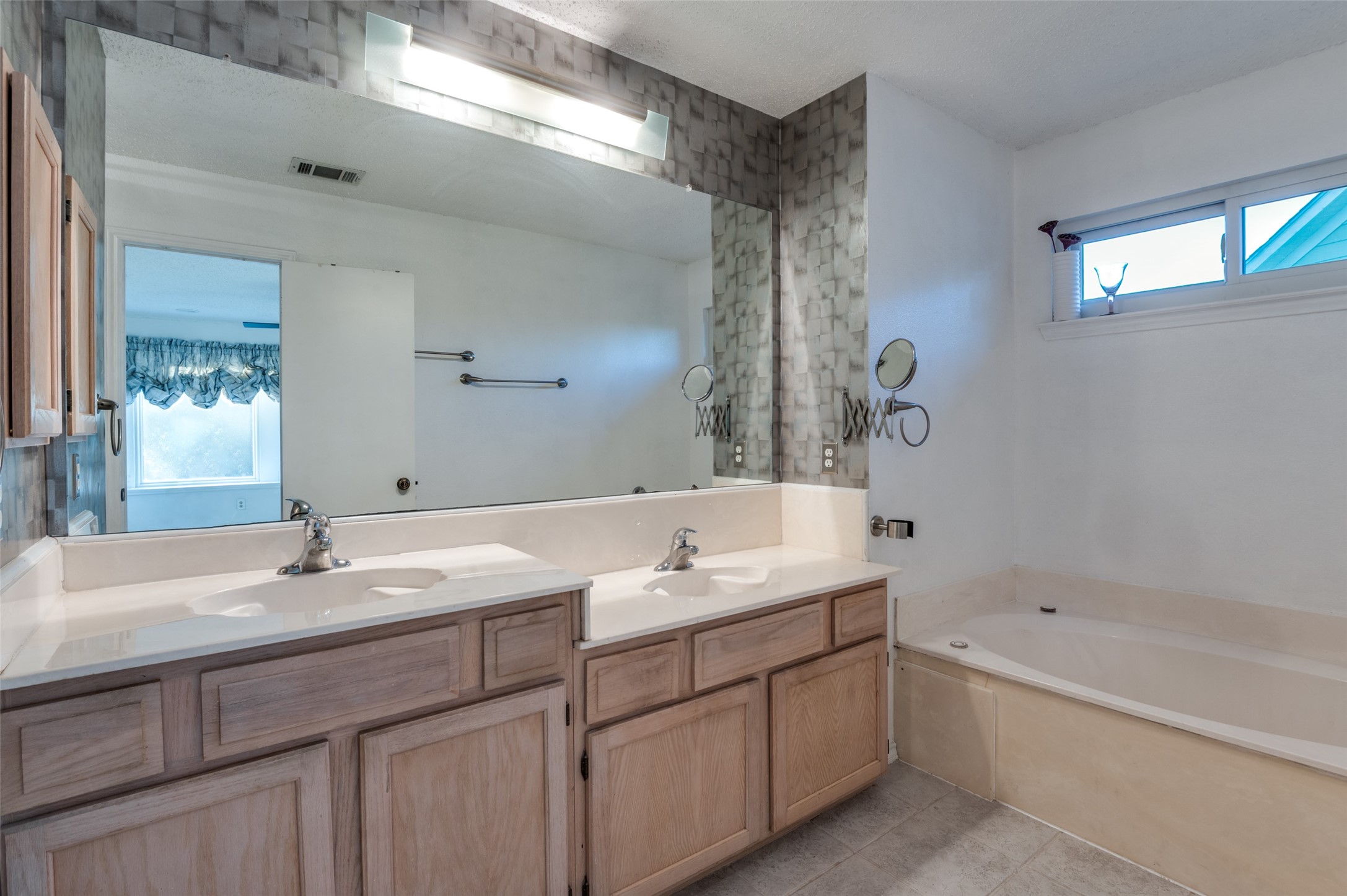 765 Eiffel Drive Plano TX 75023