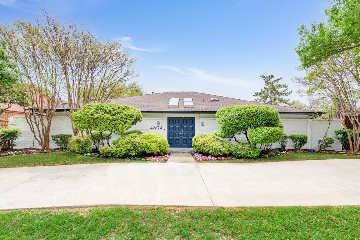 4804 Meadowcreek Drive Dallas TX 75248