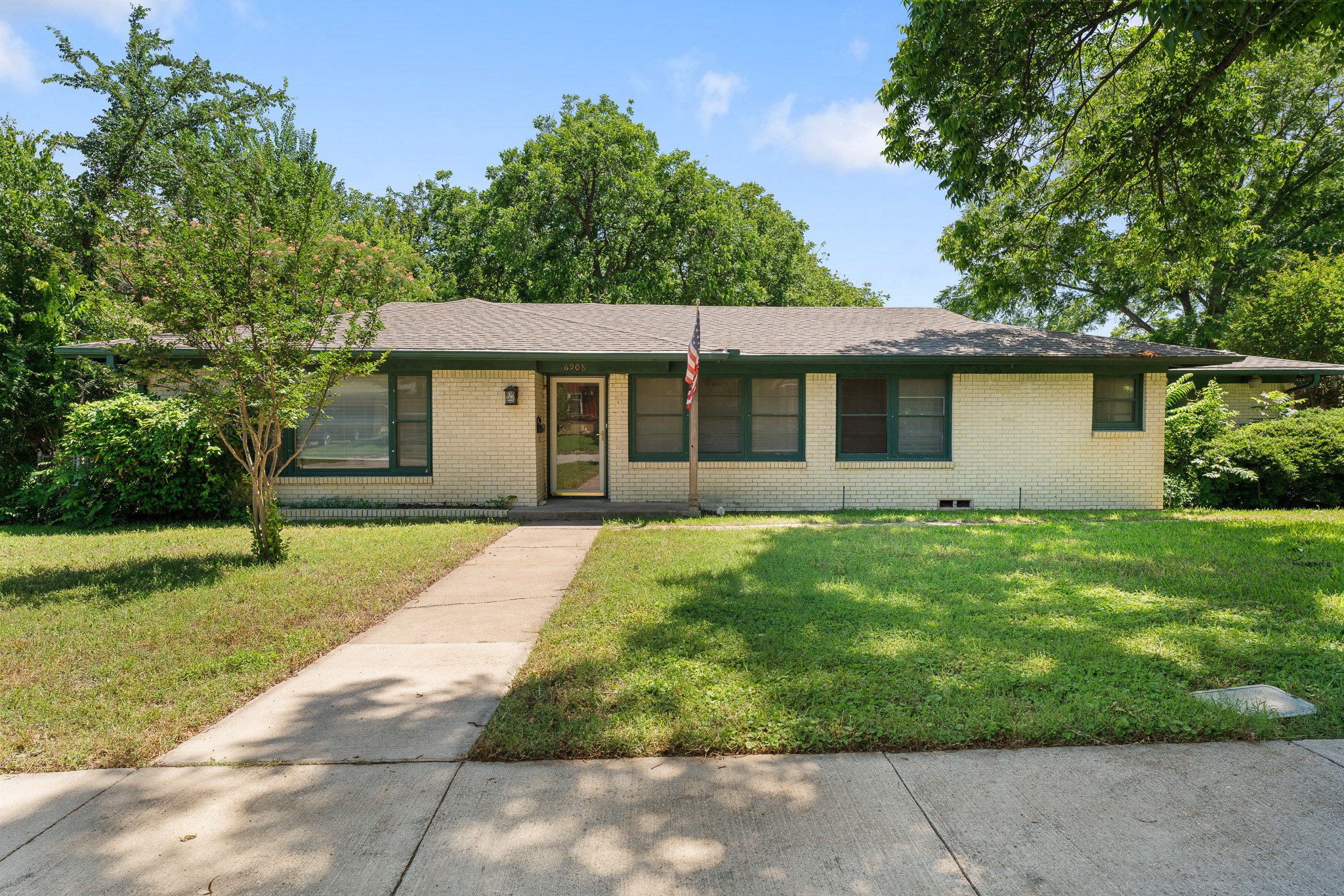 6908 Park Place Drive Richland Hills TX 76118