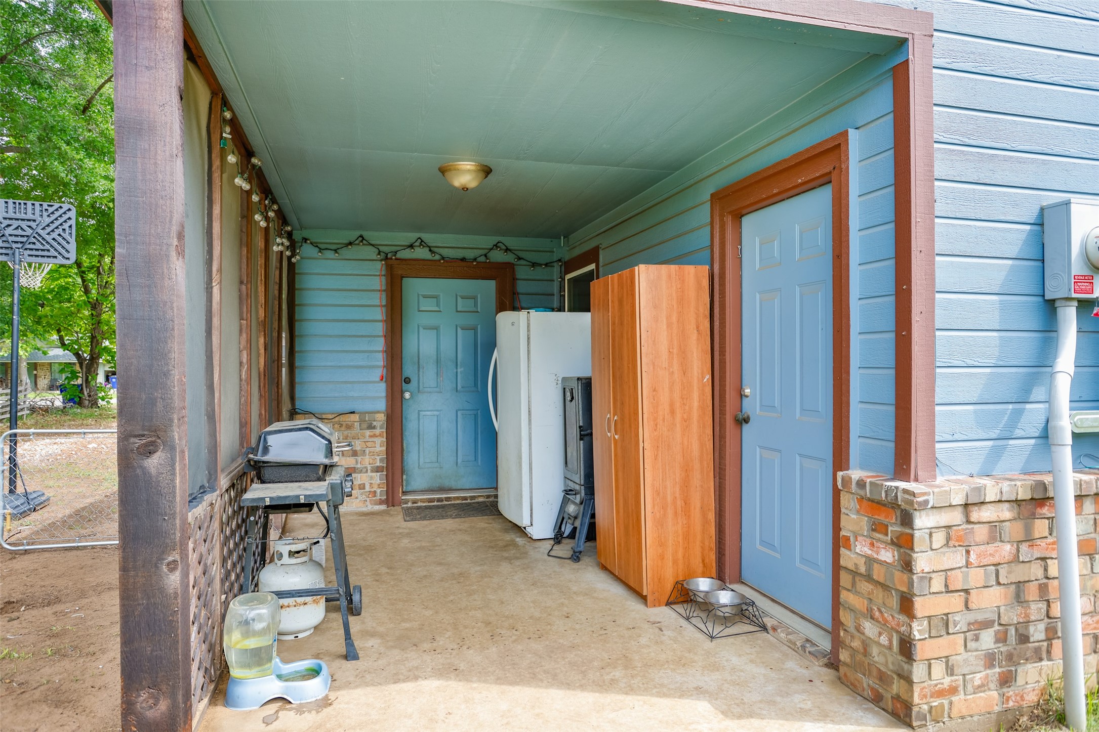406 W Elm Street Collinsville TX 76233