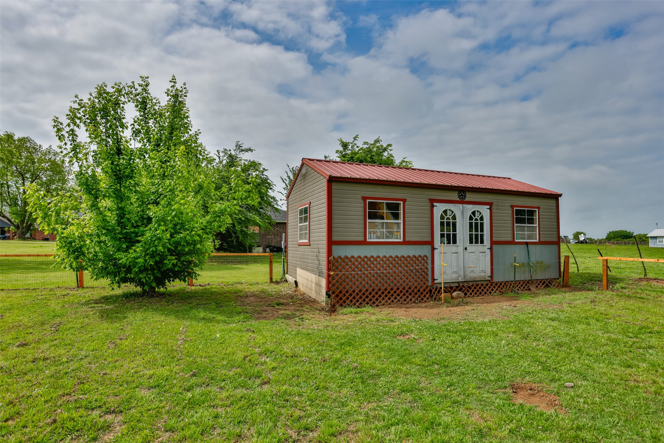 406 W Elm Street Collinsville TX 76233