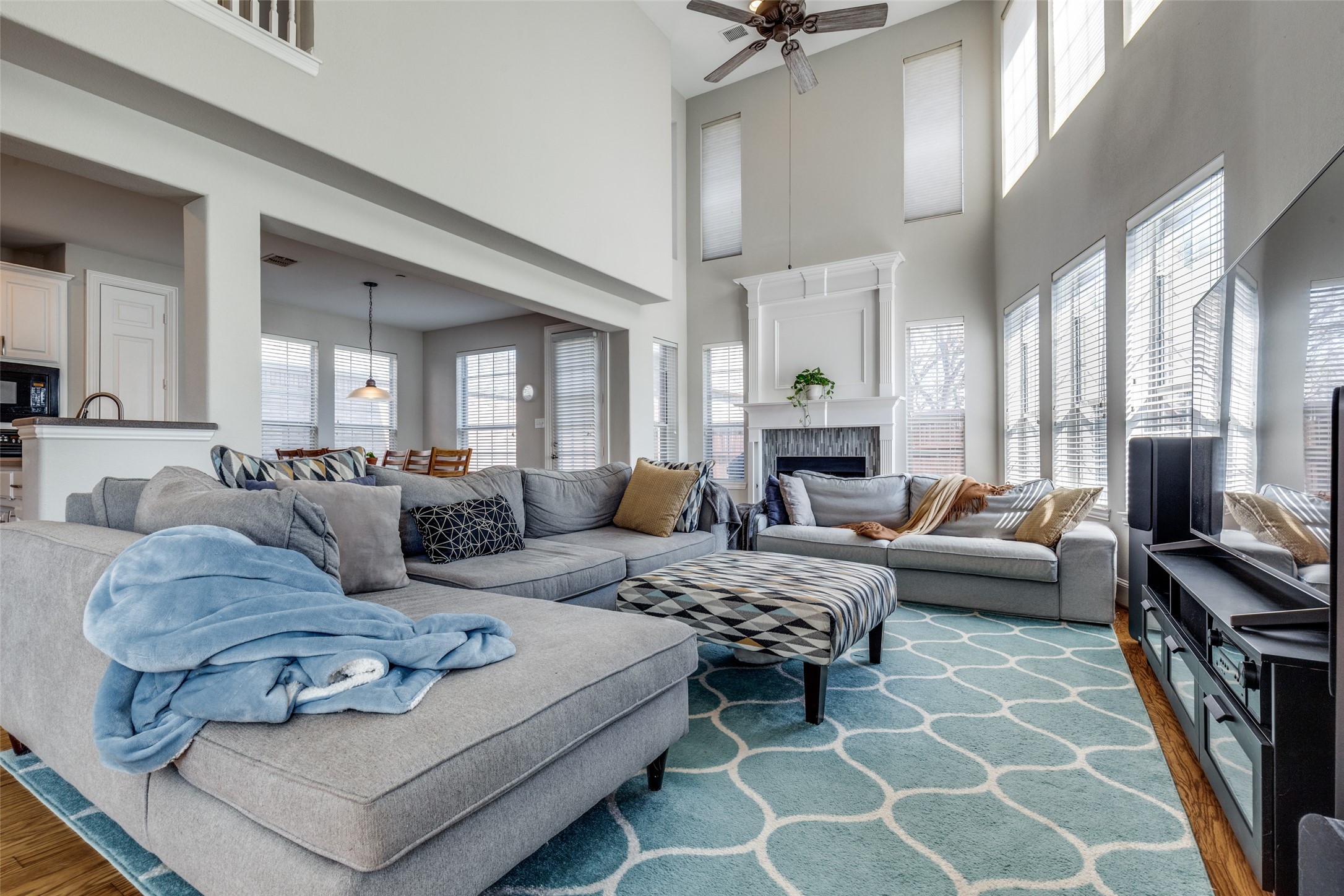 8106 Persimmon Street Irving TX 75063