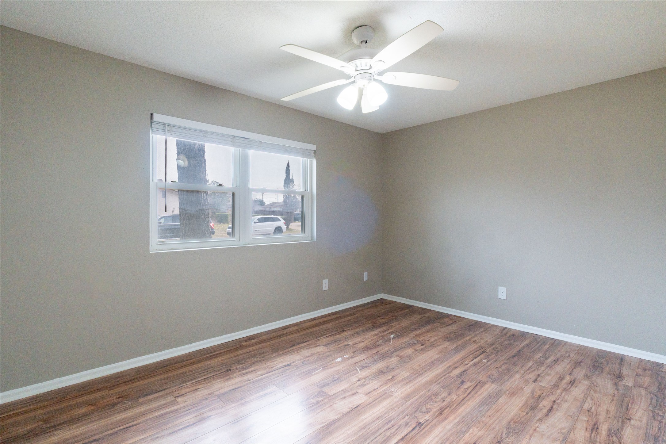 221 S Bernice Drive Garland TX 75042