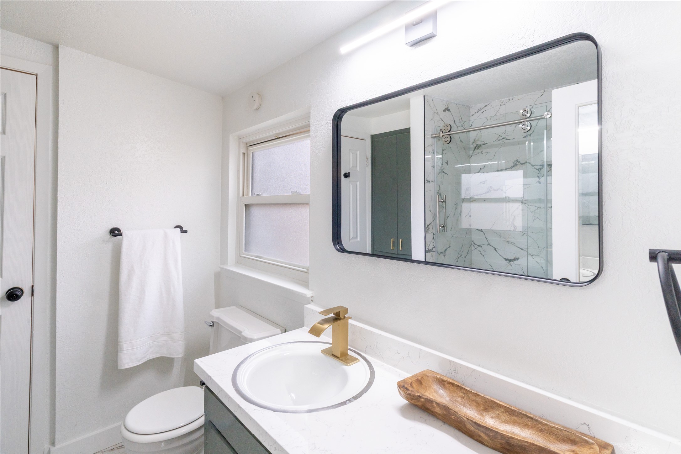 221 S Bernice Drive Garland TX 75042
