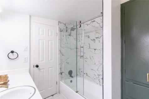 221 S Bernice Drive Garland TX 75042