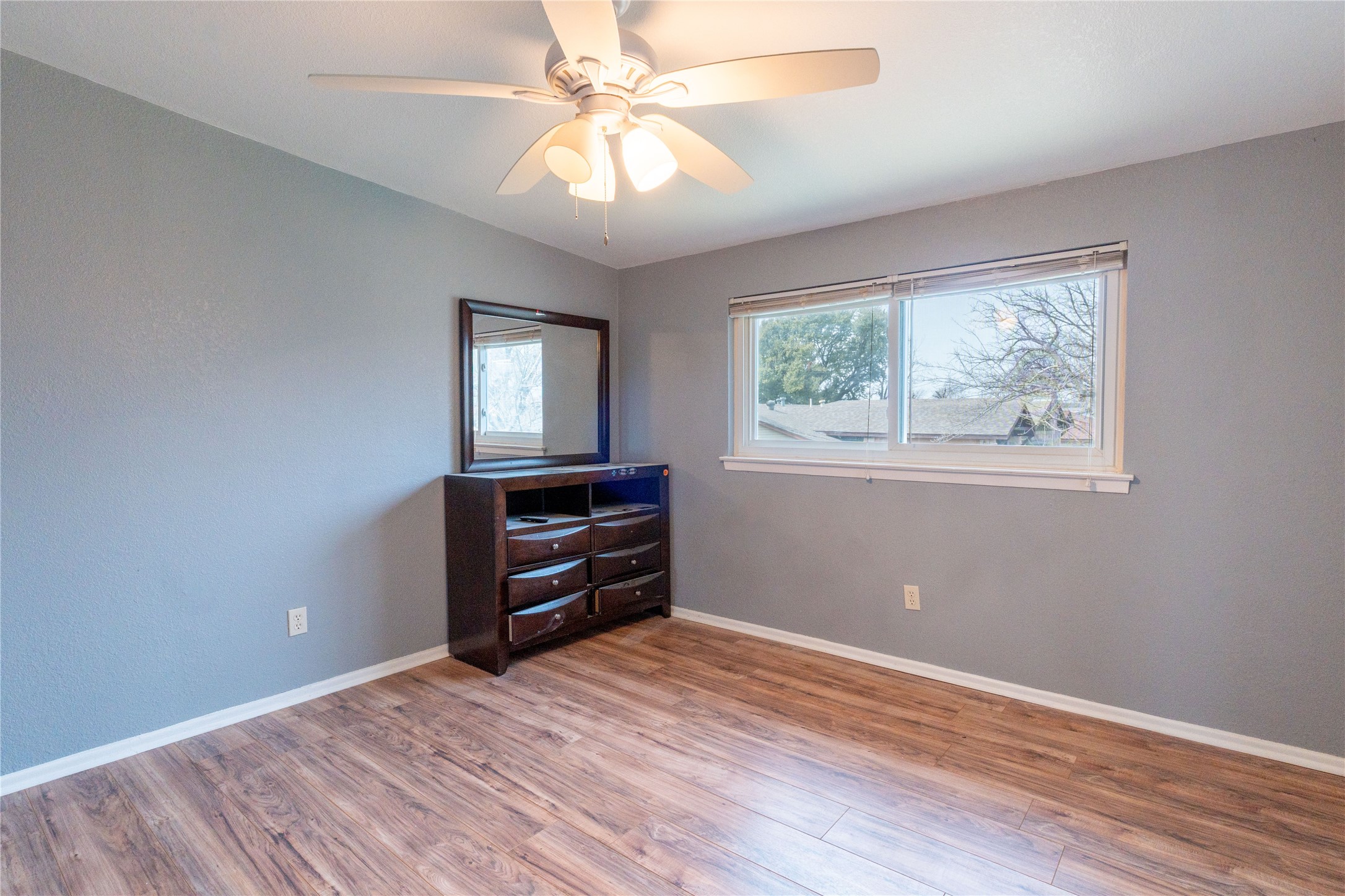 221 S Bernice Drive Garland TX 75042
