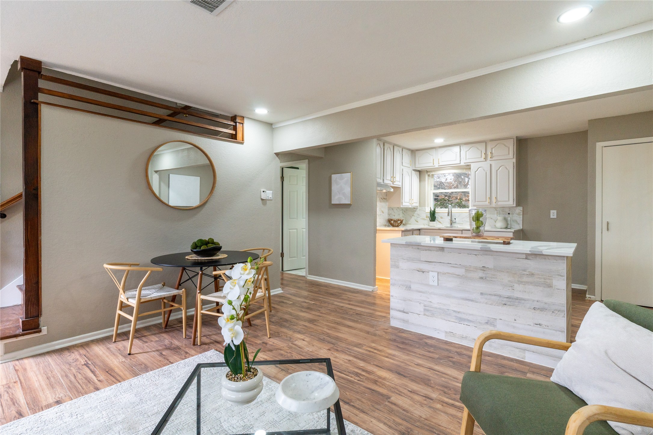 221 S Bernice Drive Garland TX 75042