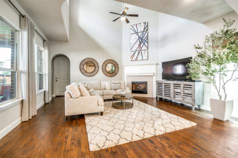 1012 Ivy Charm Way Arlington TX 76005