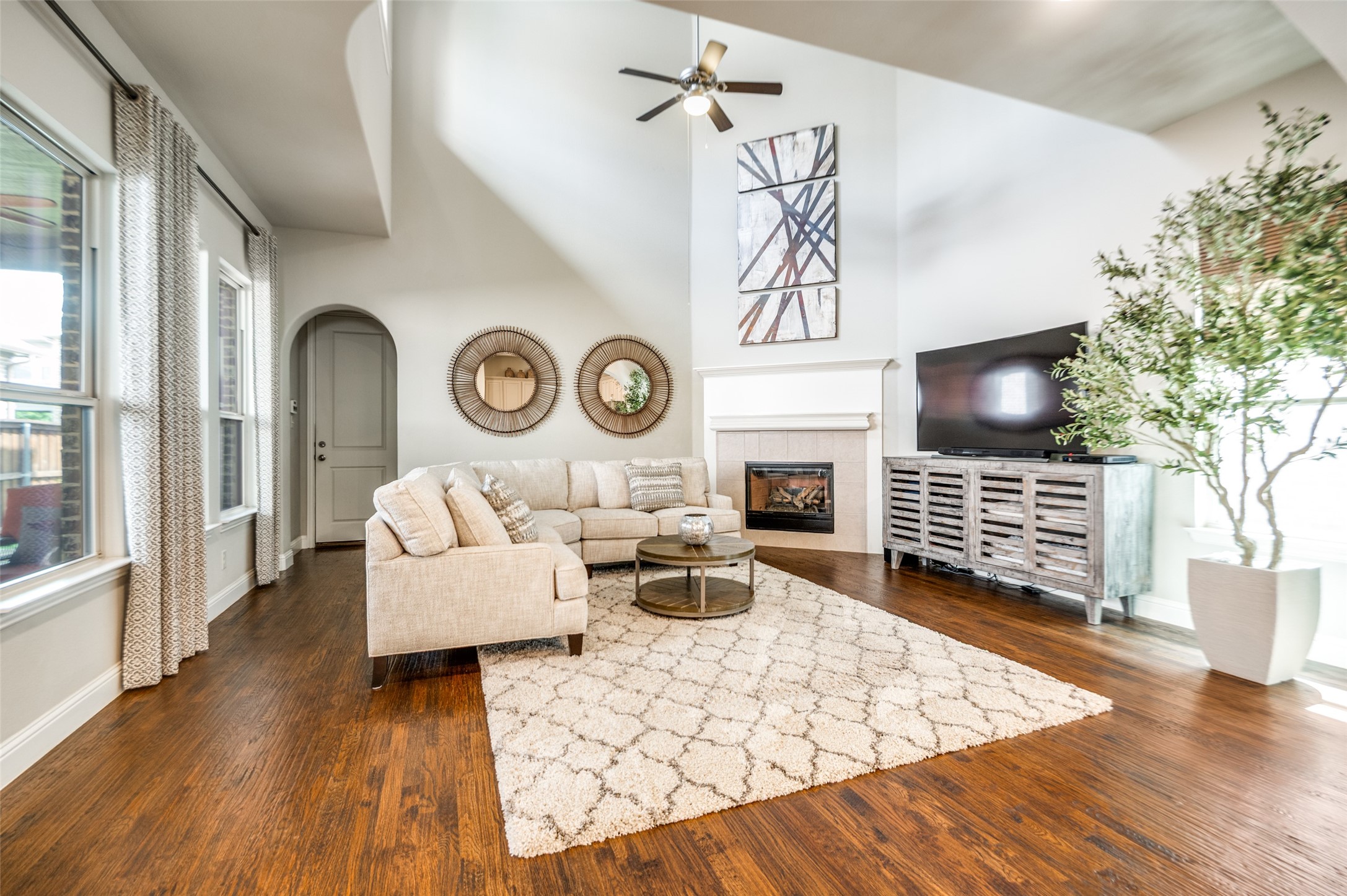 1012 Ivy Charm Way Arlington TX 76005