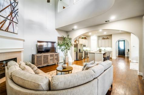 1012 Ivy Charm Way Arlington TX 76005