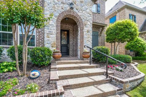 1012 Ivy Charm Way Arlington TX 76005