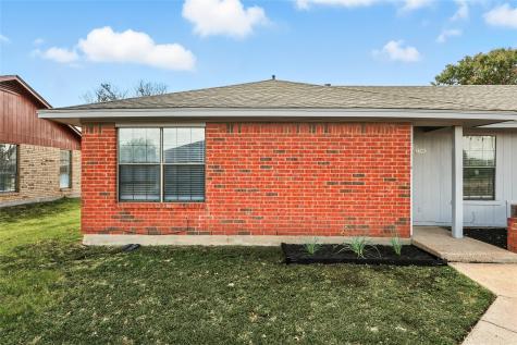 1703 Creekview Drive Glenn Heights TX 75154