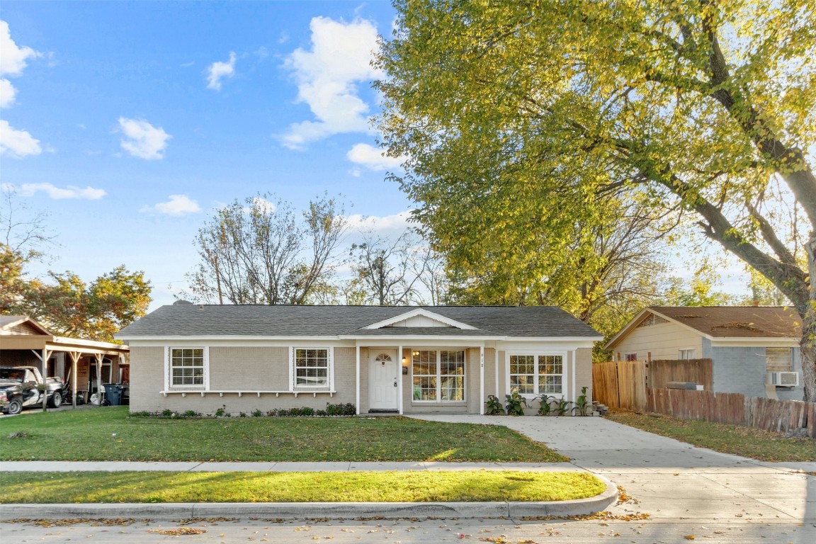 918 S Murray Street Mckinney TX 75069