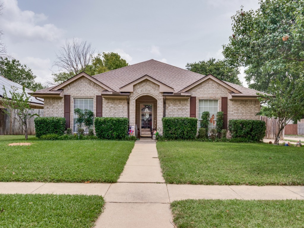 149 Roberts Drive Saginaw TX 76179