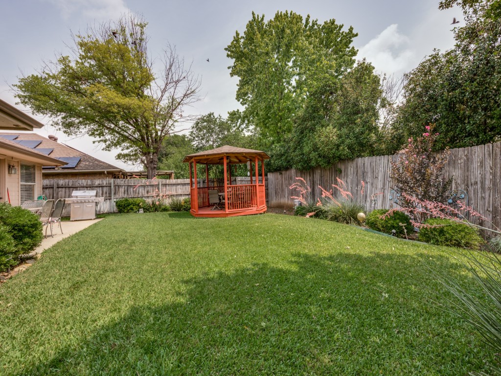 149 Roberts Drive Saginaw TX 76179