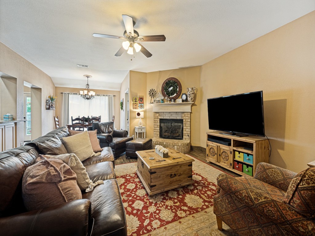 149 Roberts Drive Saginaw TX 76179