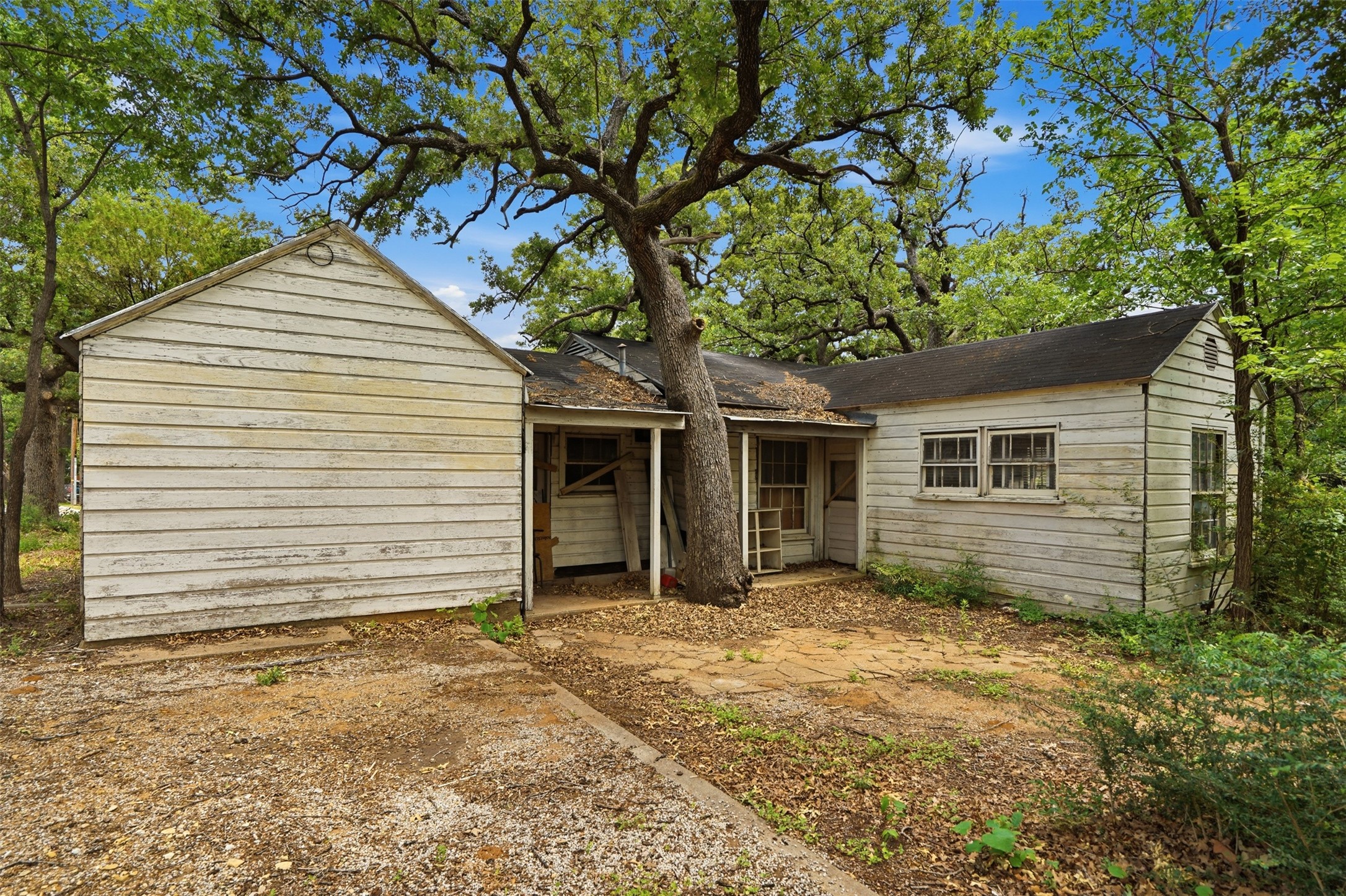 2900 Hunter Street Fort Worth TX 76112