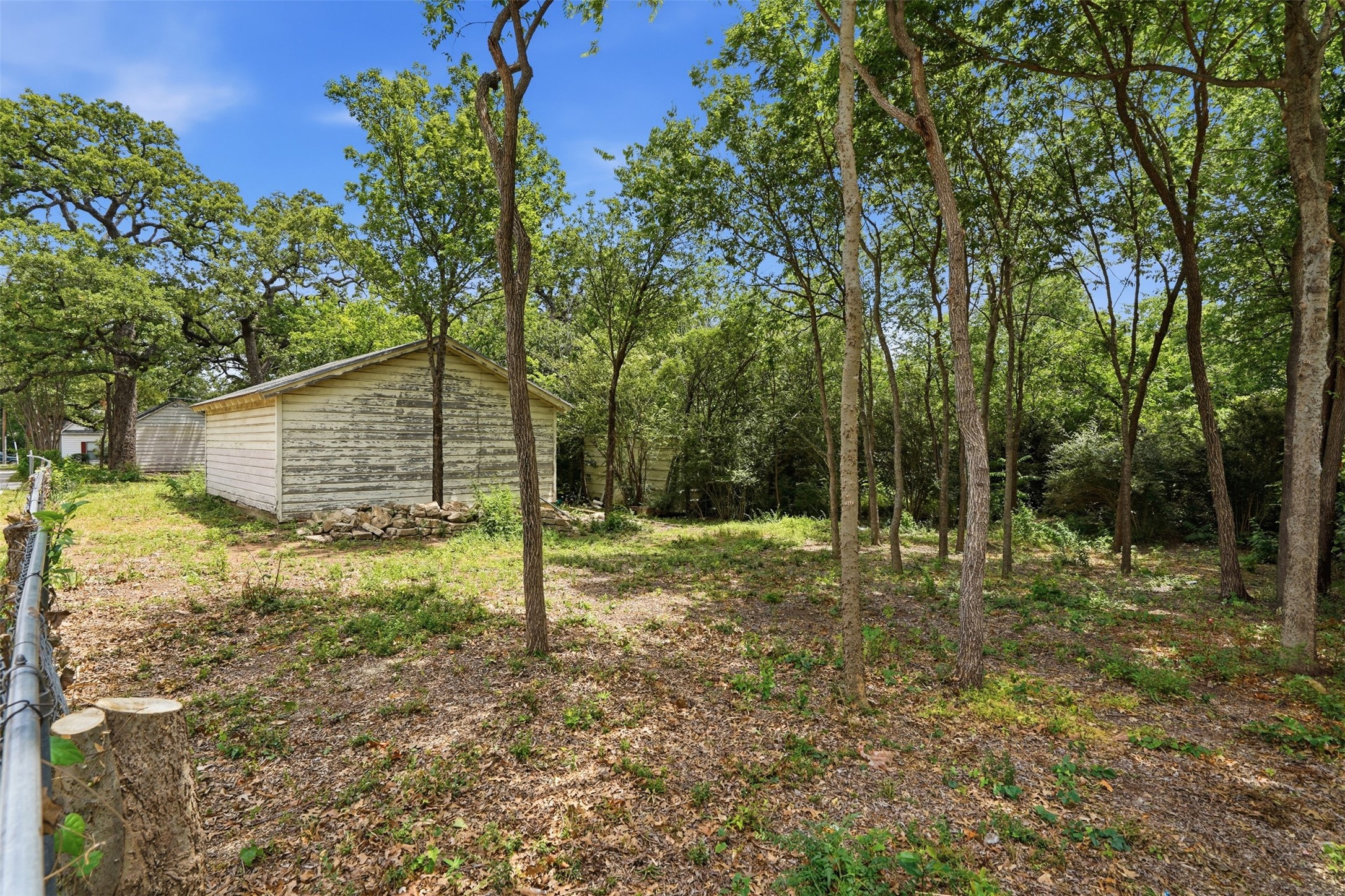 2900 Hunter Street Fort Worth TX 76112