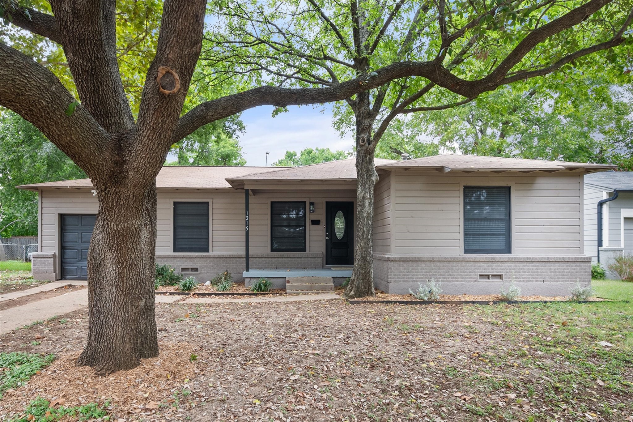 1215 Marydale Drive Arlington TX 76013