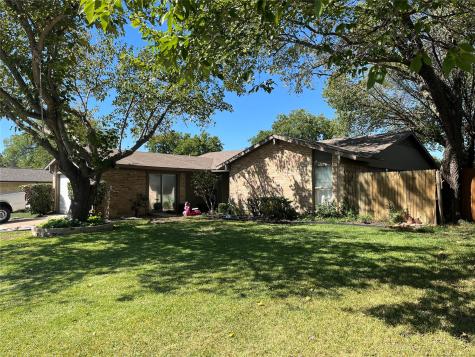 112 Village Drive Lewisville TX 75067