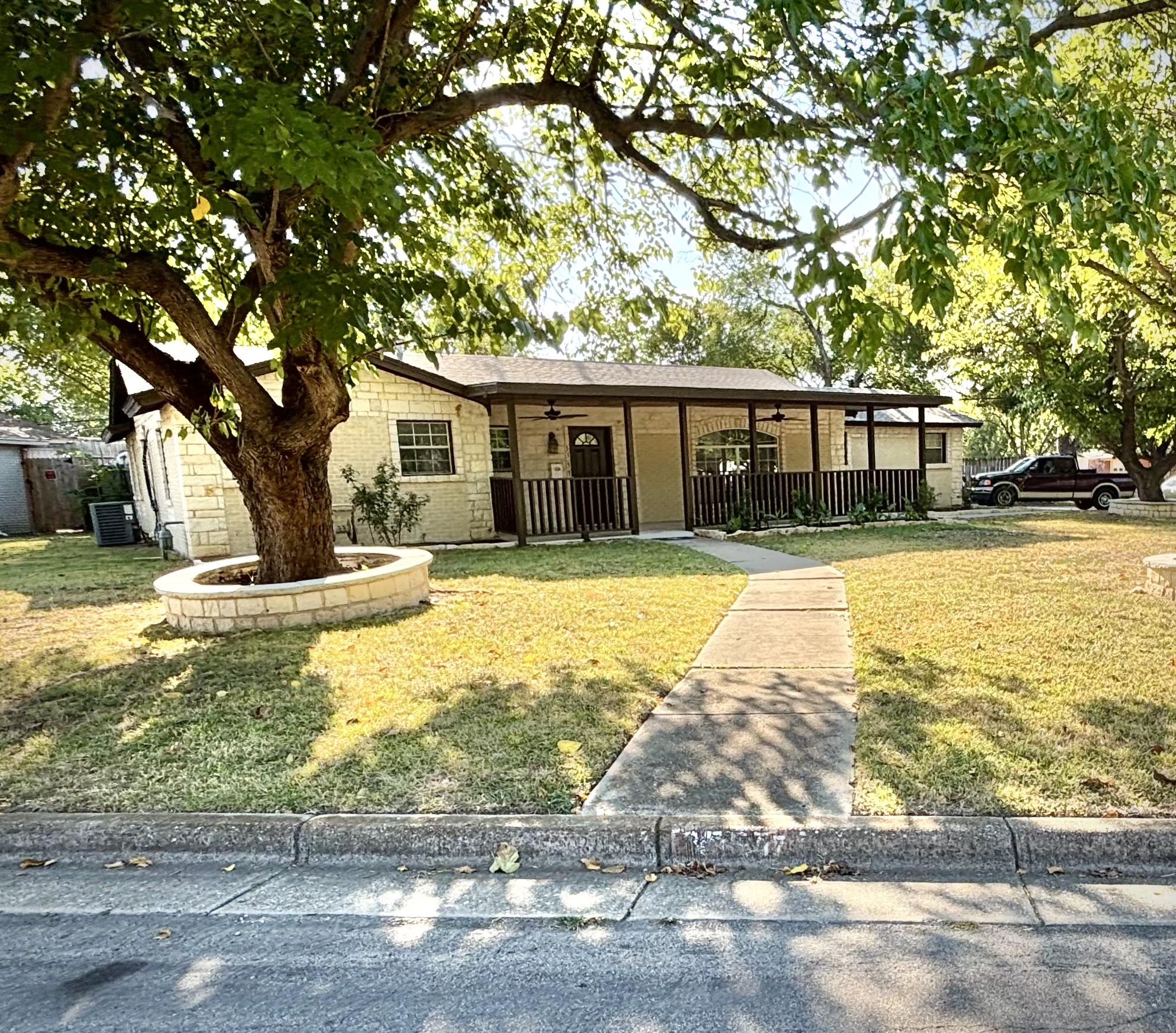 3557 Reeves North Richland Hills TX 76117