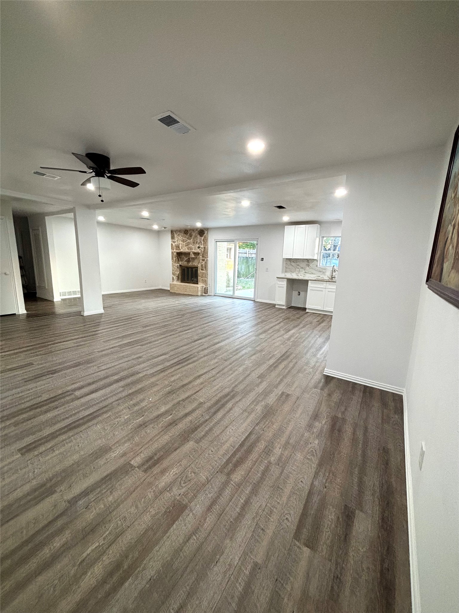3557 Reeves North Richland Hills TX 76117
