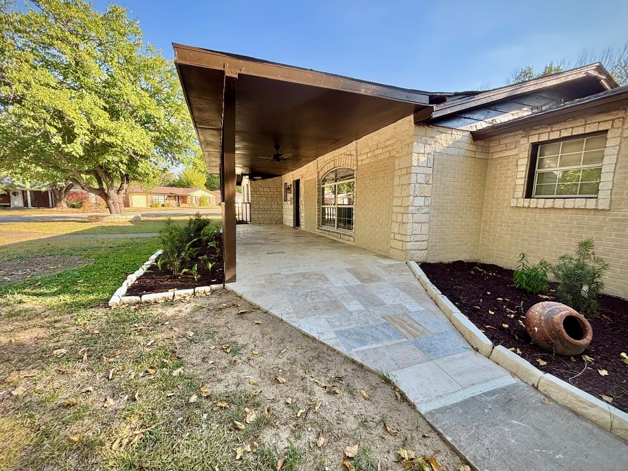 3557 Reeves North Richland Hills TX 76117