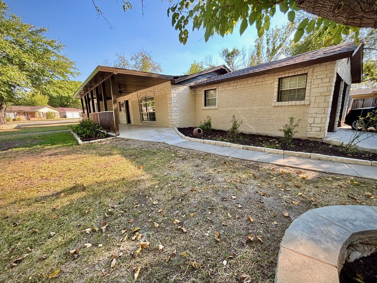 3557 Reeves North Richland Hills TX 76117