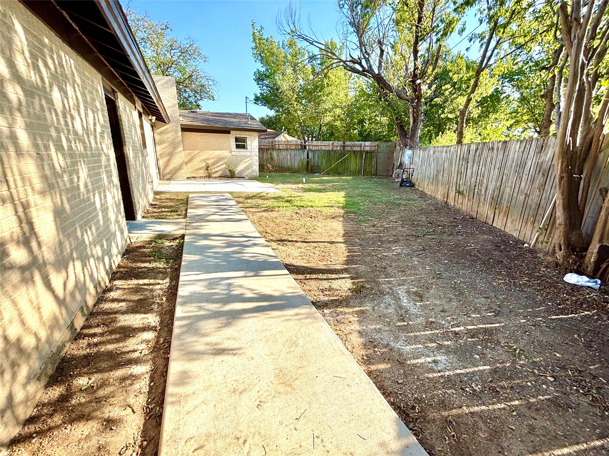3557 Reeves North Richland Hills TX 76117