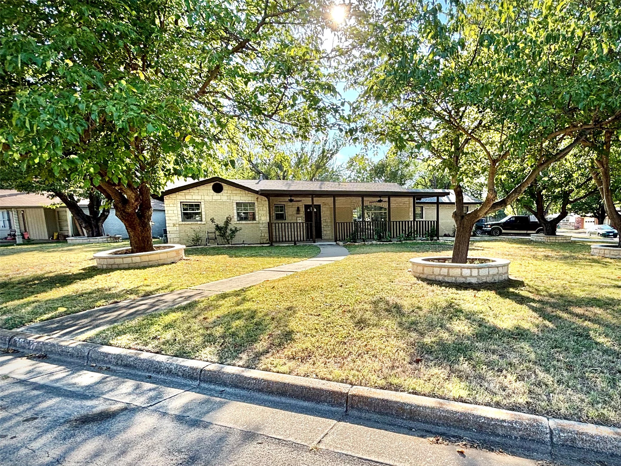 3557 Reeves North Richland Hills TX 76117