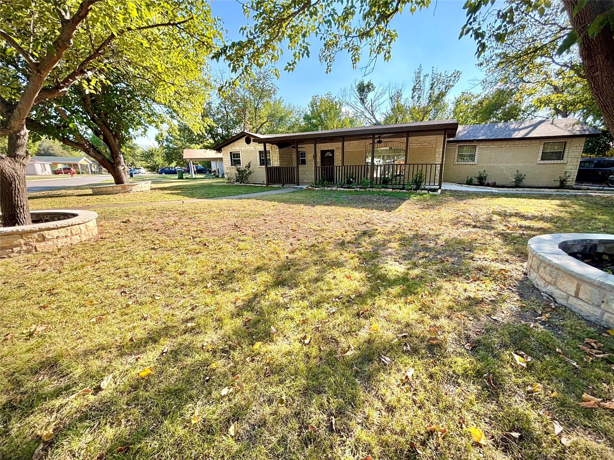 3557 Reeves North Richland Hills TX 76117