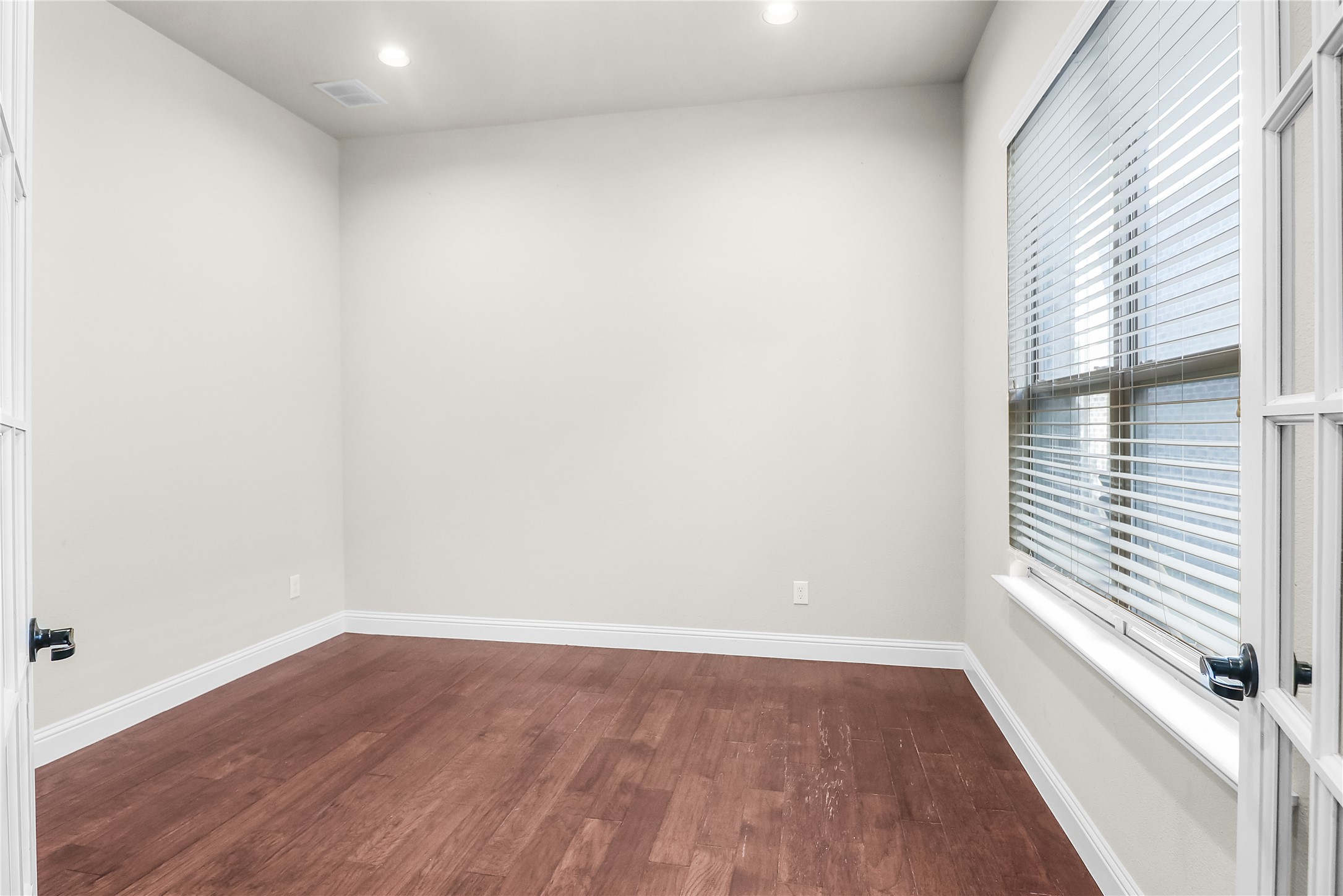 3813 S Brookridge Court Bedford TX 76021