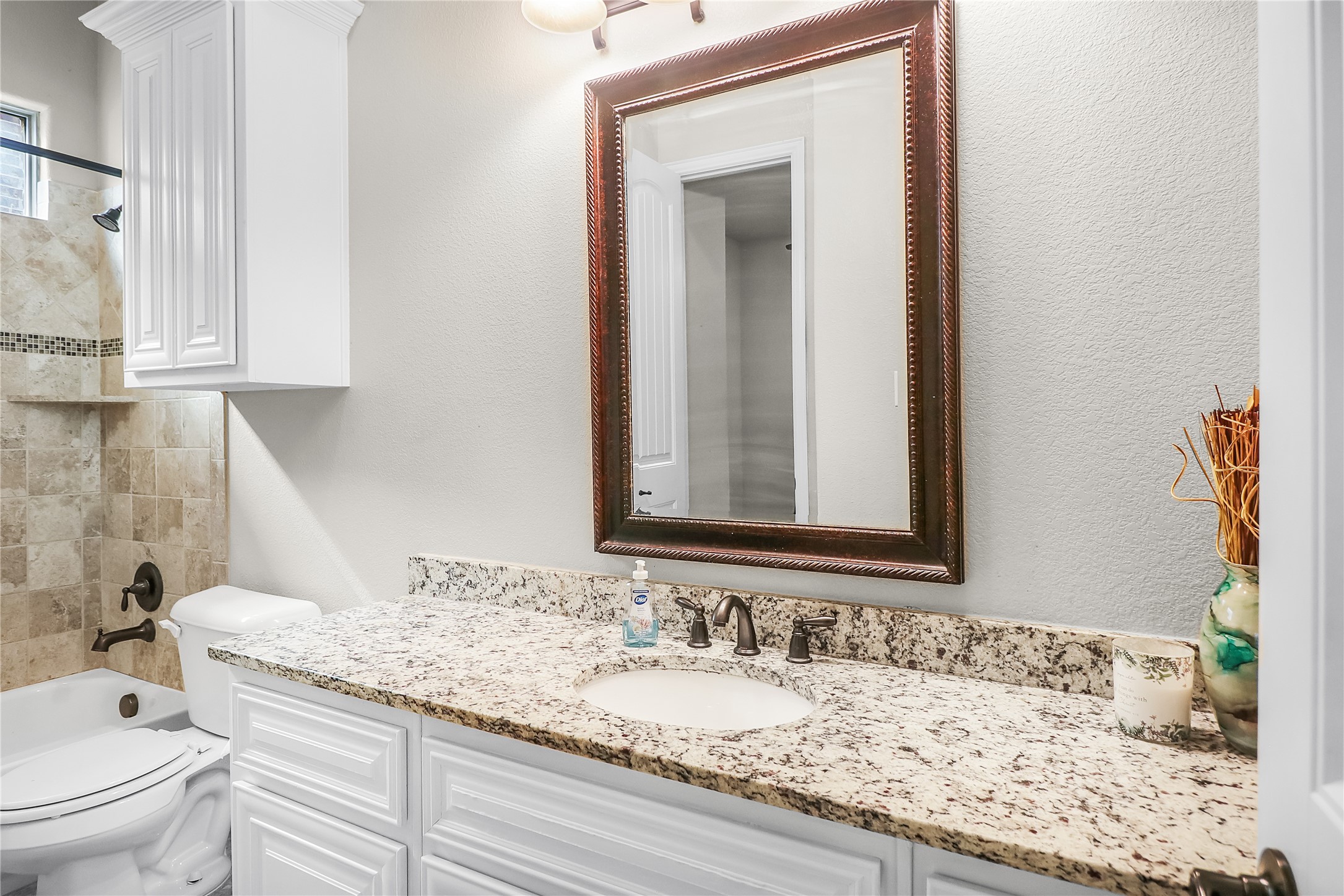 3813 S Brookridge Court Bedford TX 76021