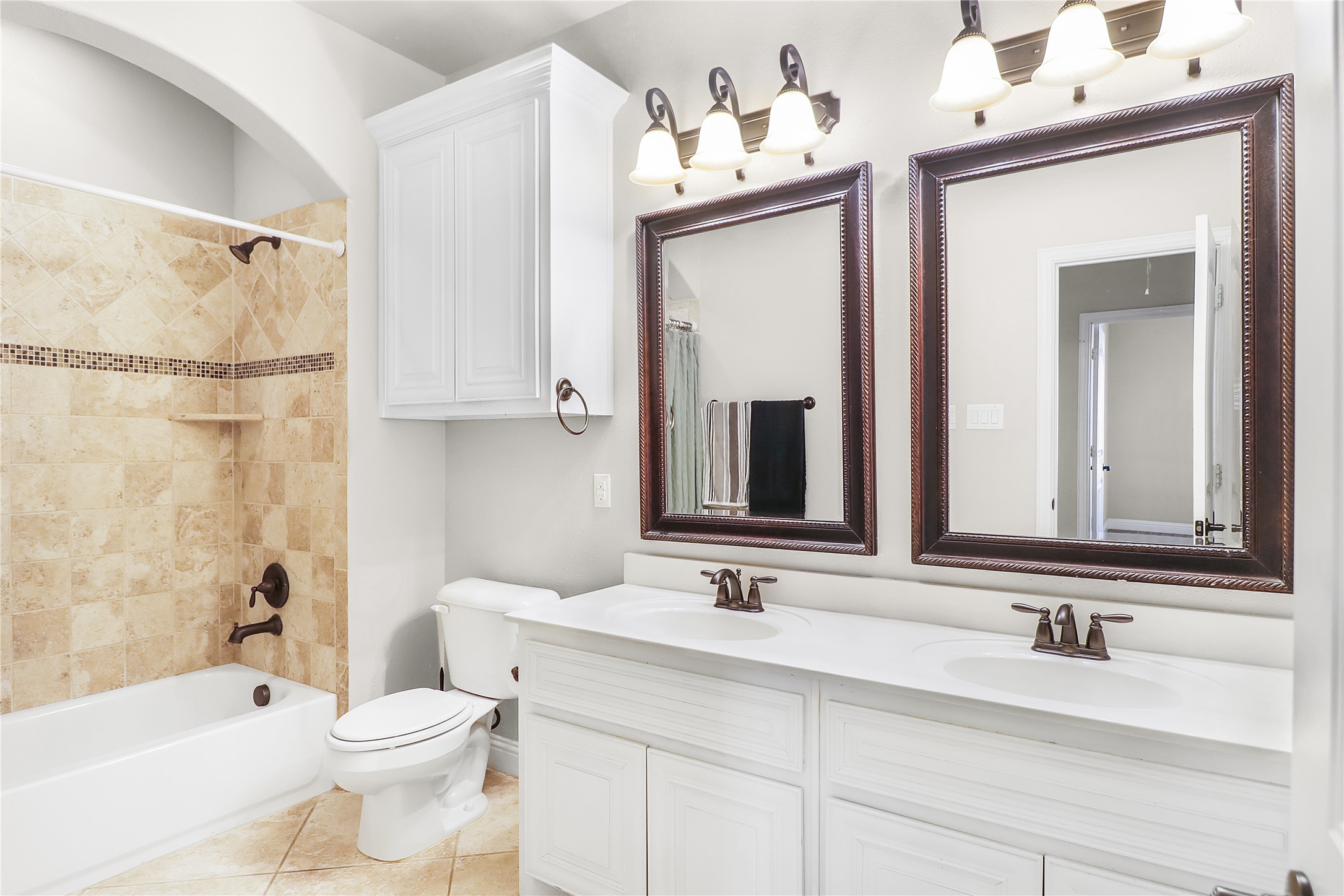 3813 S Brookridge Court Bedford TX 76021