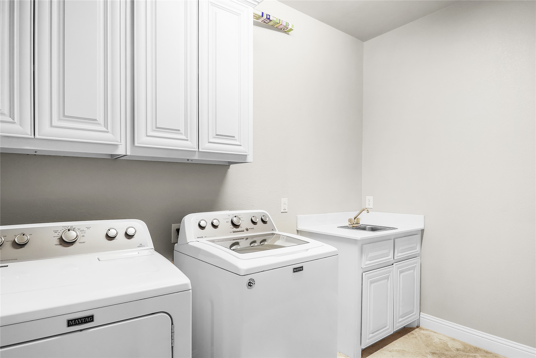 3813 S Brookridge Court Bedford TX 76021