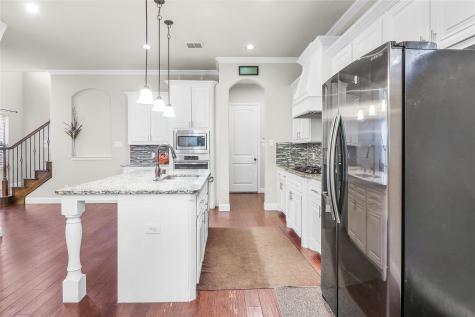 3813 S Brookridge Court Bedford TX 76021