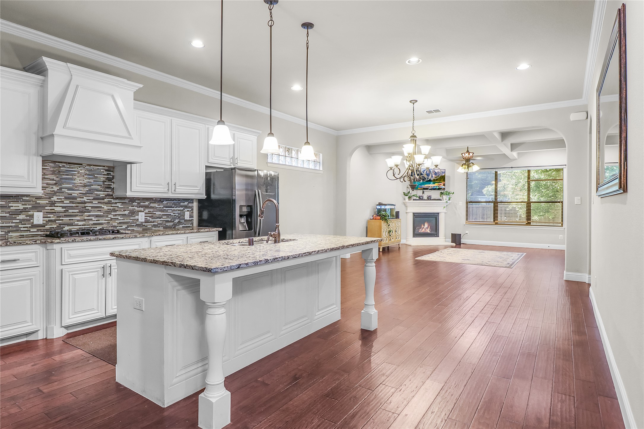 3813 S Brookridge Court Bedford TX 76021