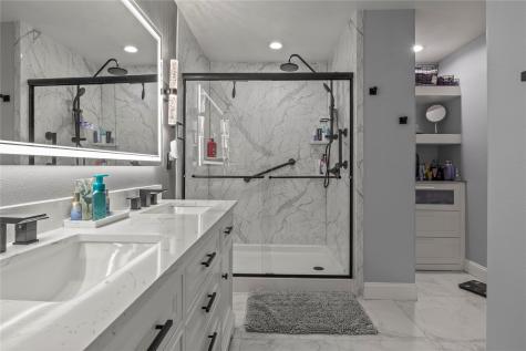 8342 Timberbrook Lane Dallas TX 75249