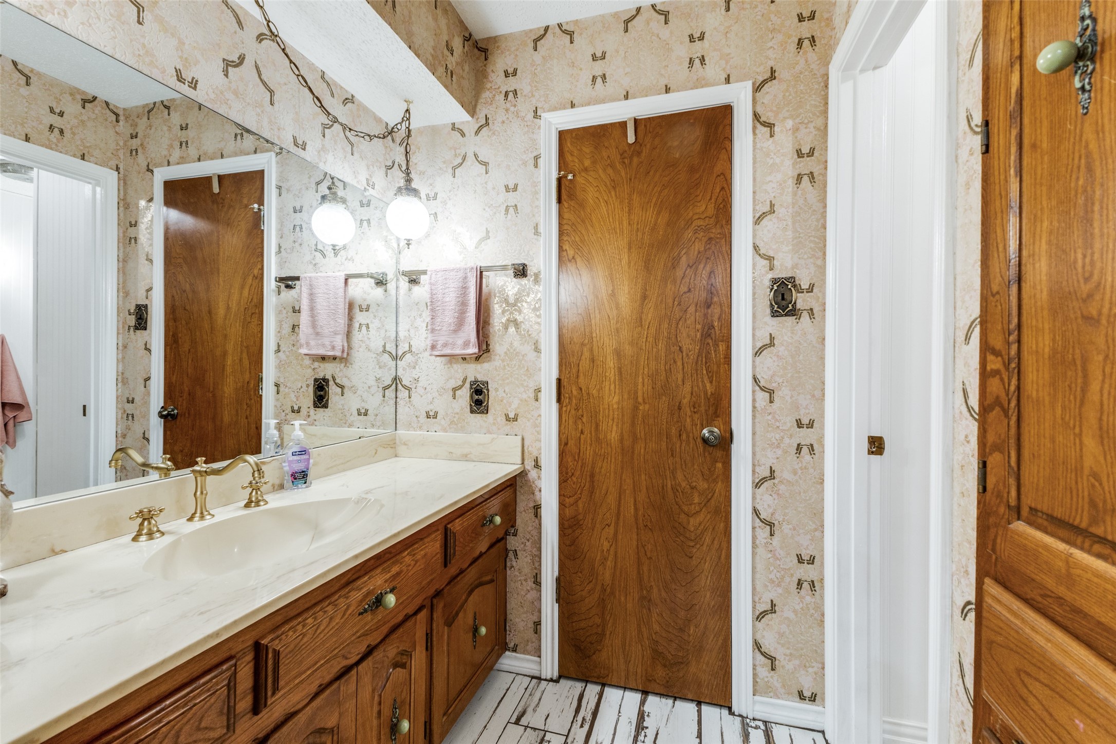 10615 Old Seagoville Road Dallas TX 75217