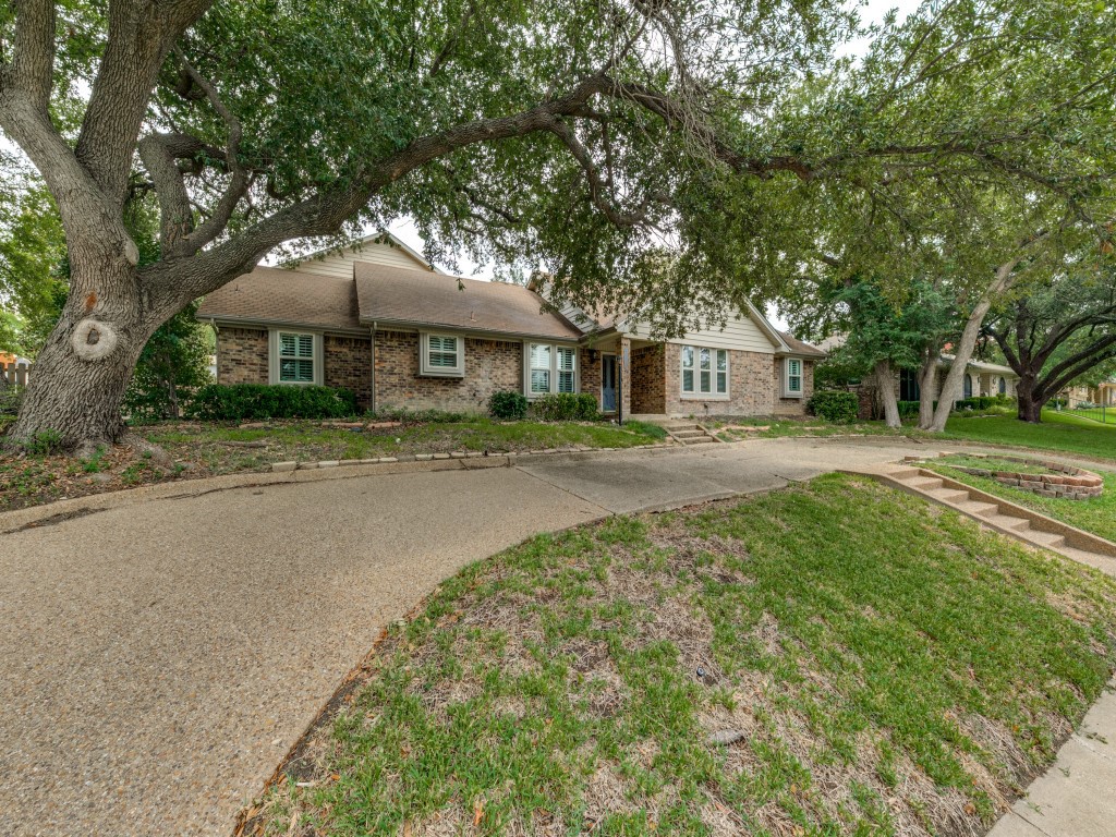1510 Carriage Lane Garland TX 75043