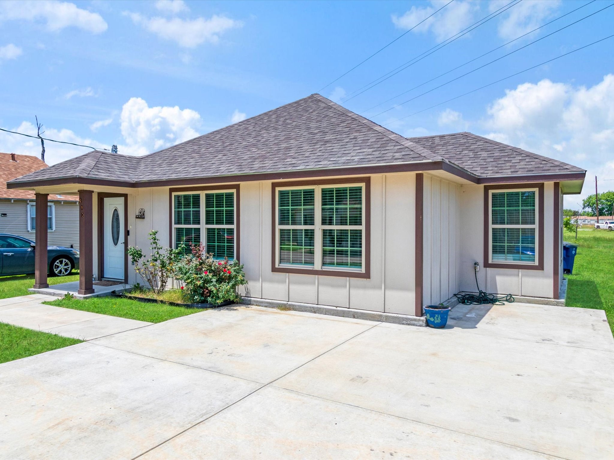 308 Avenue A Ennis TX 75119