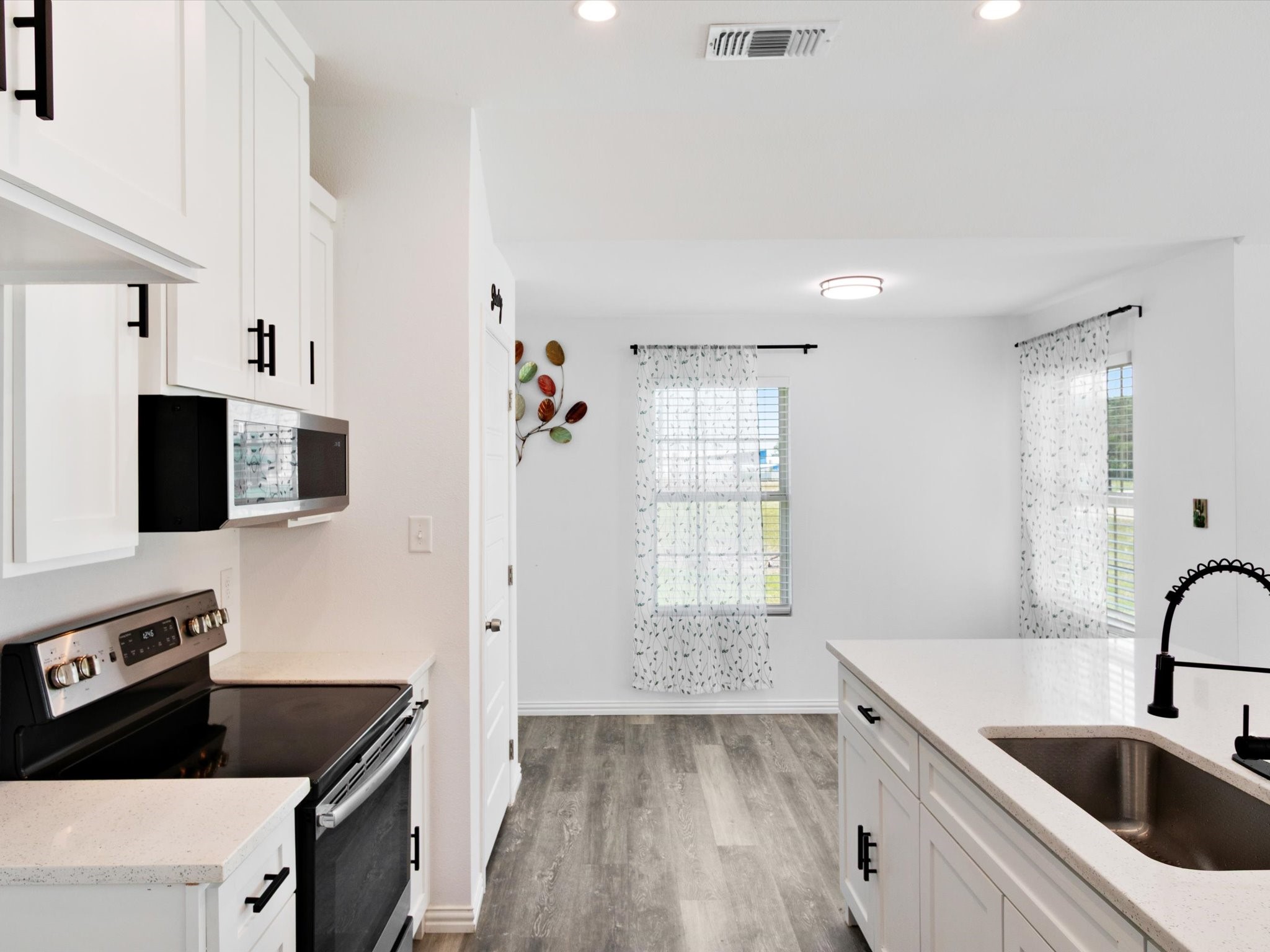 308 Avenue A Ennis TX 75119