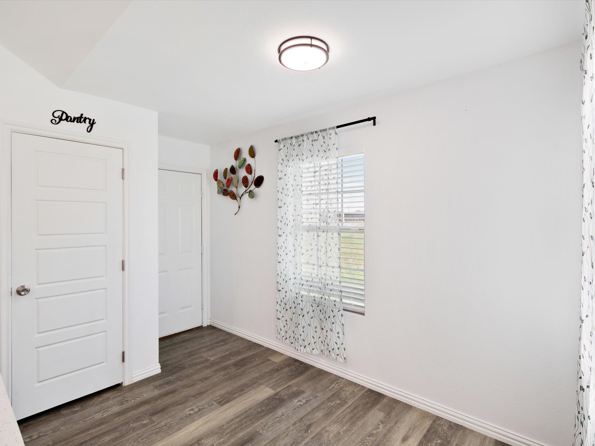 308 Avenue A Ennis TX 75119