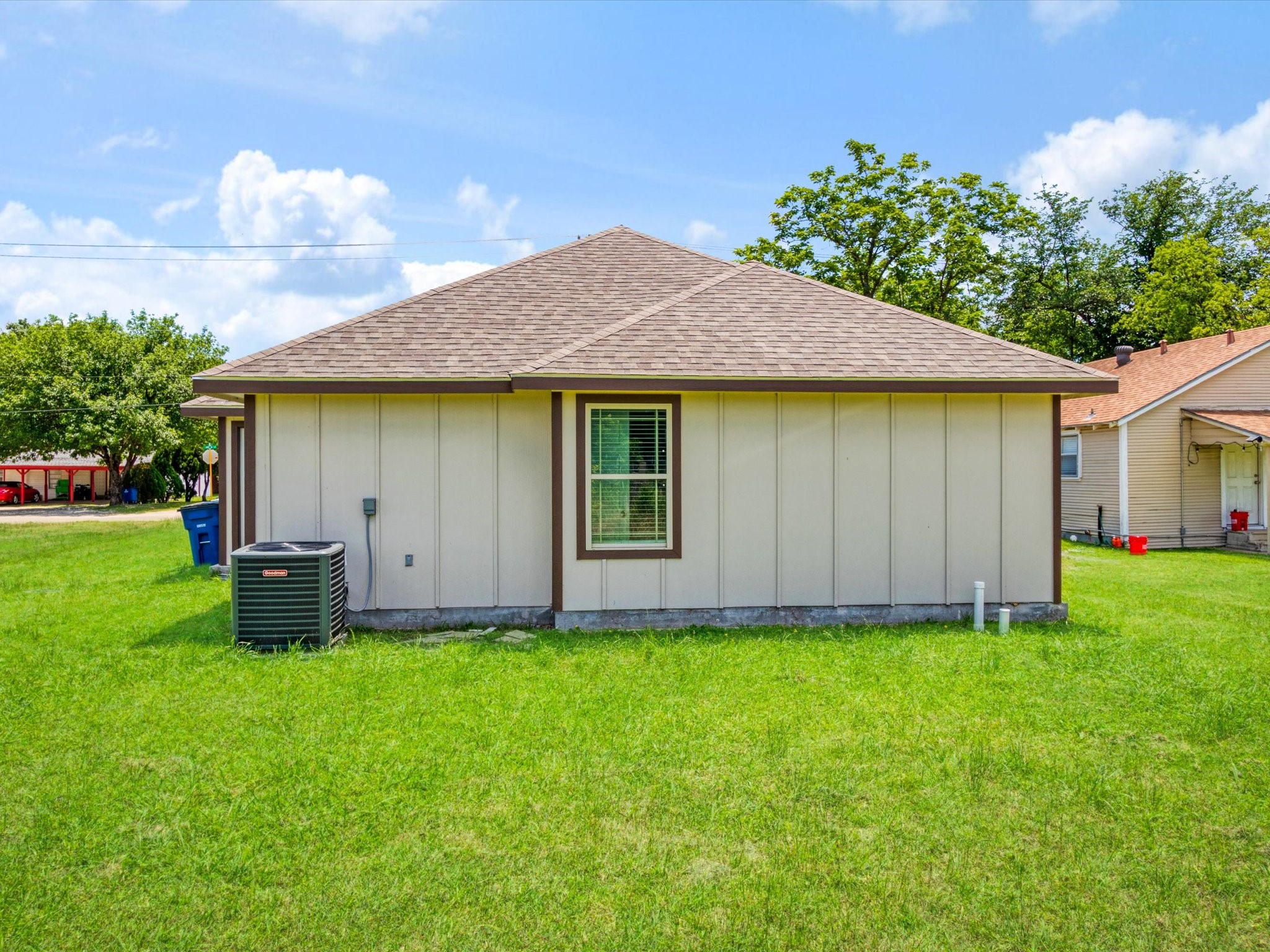 308 Avenue A Ennis TX 75119