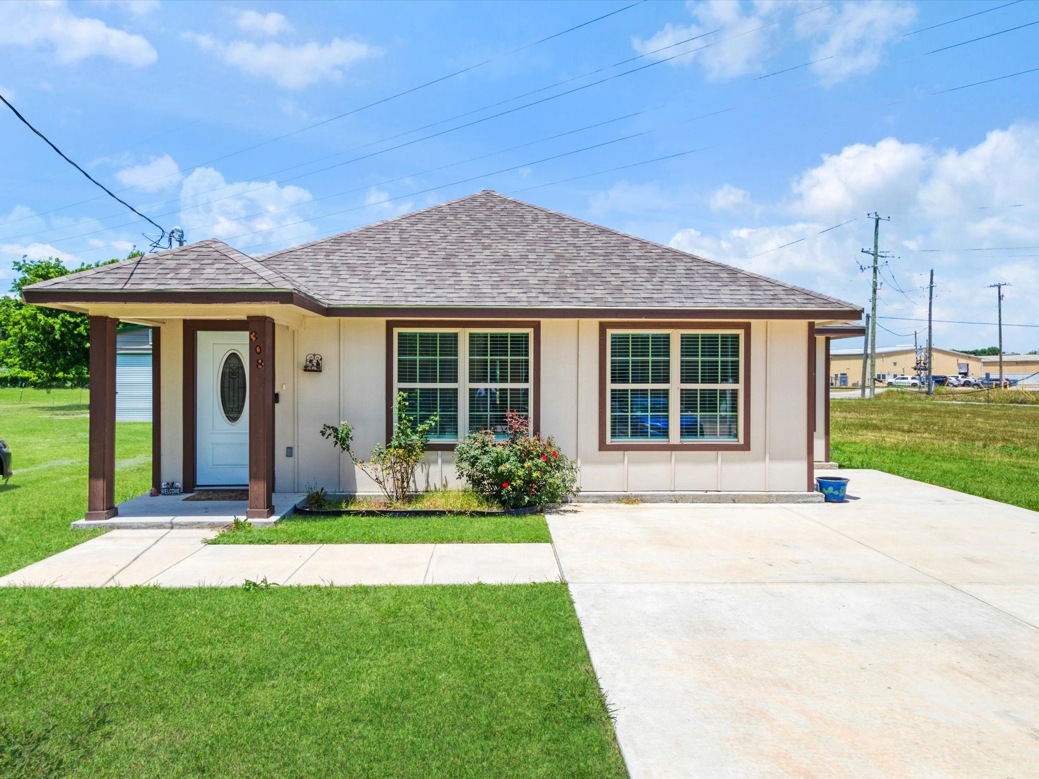 308 Avenue A Ennis TX 75119