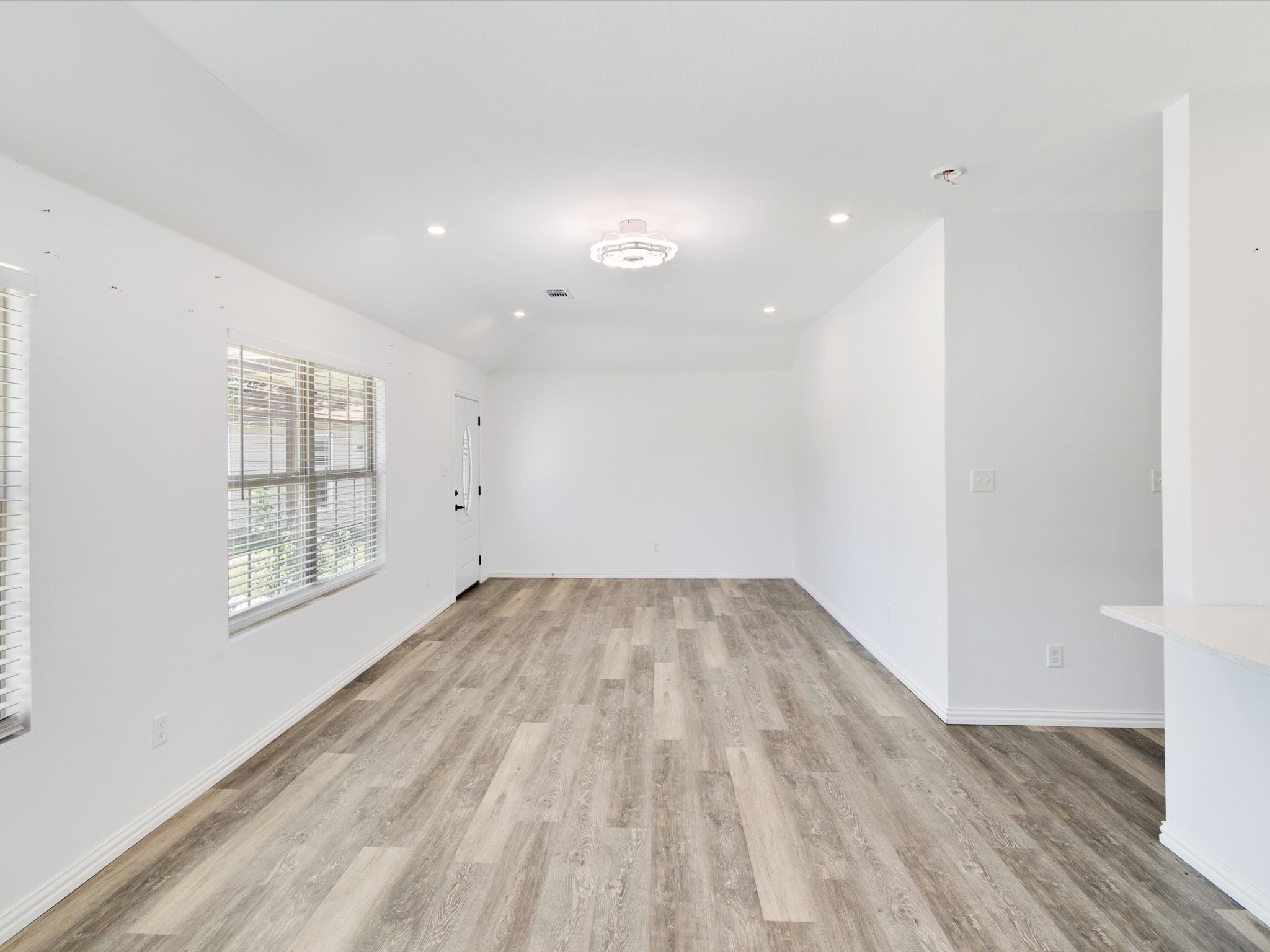 308 Avenue A Ennis TX 75119