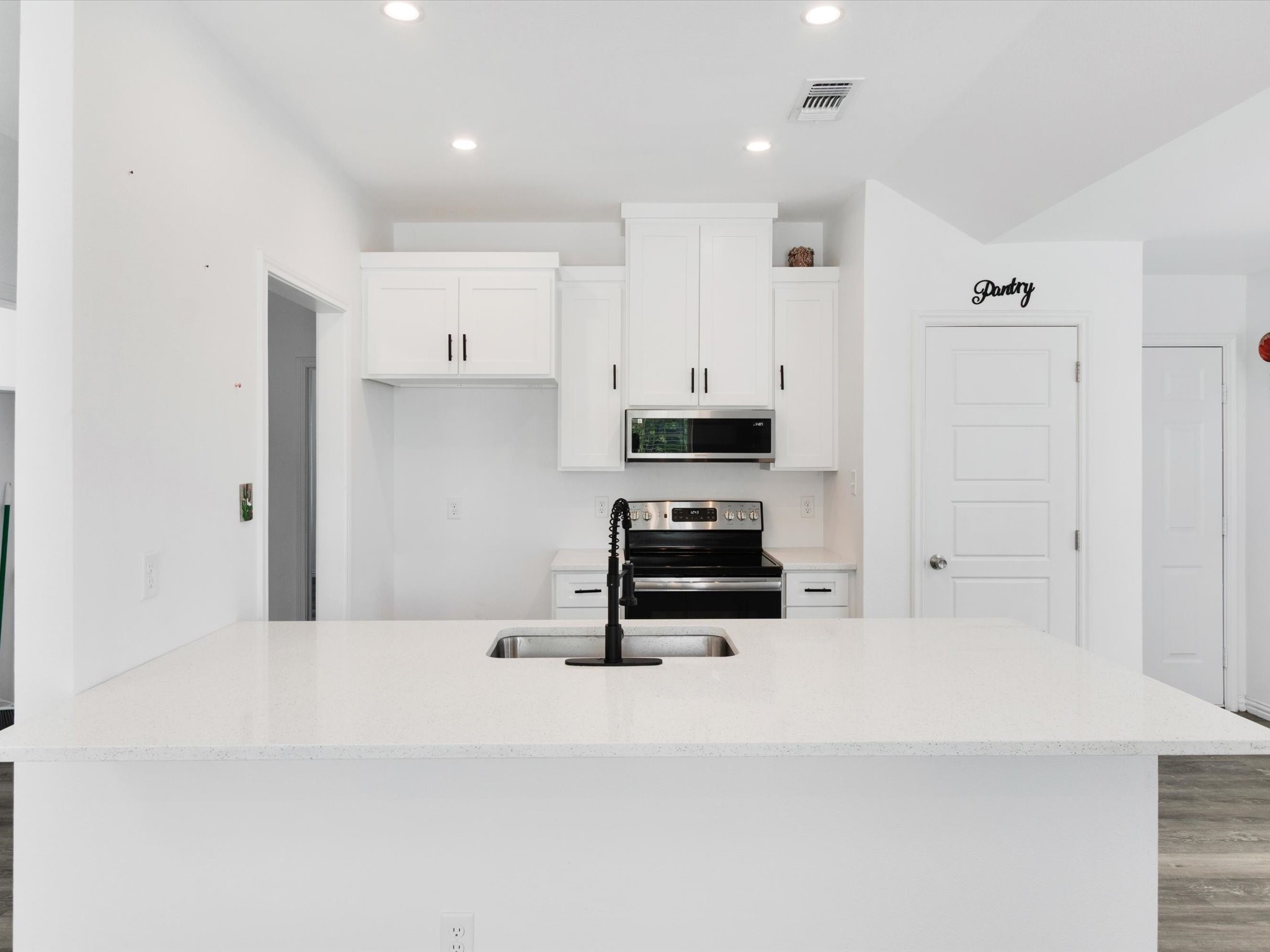 308 Avenue A Ennis TX 75119