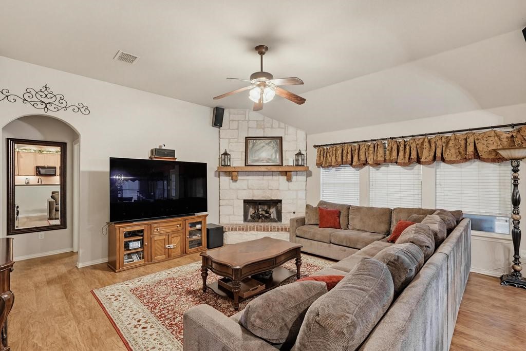 5204 Appalachian Way Fort Worth TX 76123