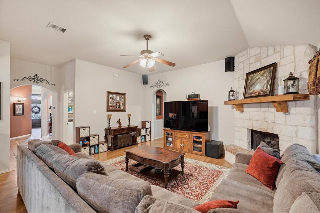 5204 Appalachian Way Fort Worth TX 76123